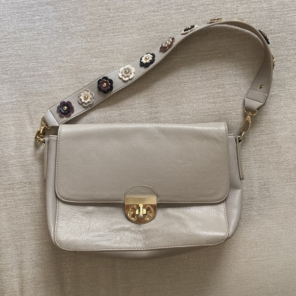 Emma Fox Flap Lock Shoulder Bag Flower Strap Beige Gray Gold Purse - Picture 1 of 16